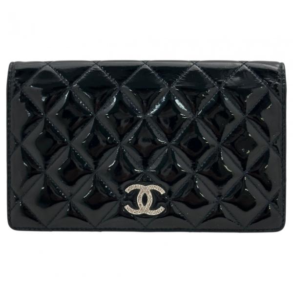 シャネル マトラッセ ブリリアント 2つ折り 長財布 ココマーク エナメル CHANEL（シャネル） 【中古】シャネル ブリリアント マトラッセ 二