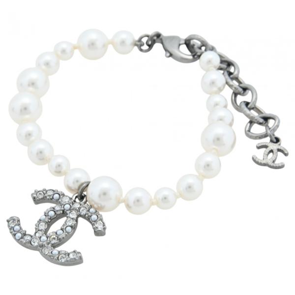 CHANEL フェイクパール ブレスレット ココマーク CHANEL（シャネル） 【中古】シャネル ブレスレット ココマーク