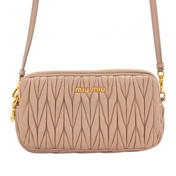 miu miu（ミュウミュウ） 【中古】ミュウミュウ マテラッセ ショルダー