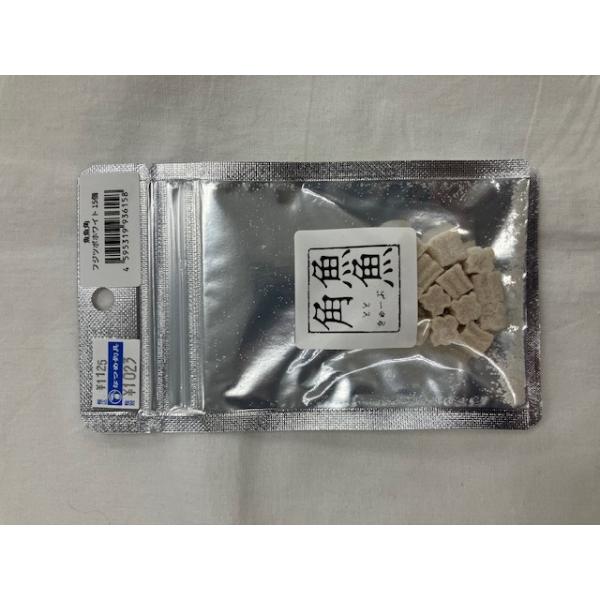 魚魚角　トトキューブ　フジツボホワイト