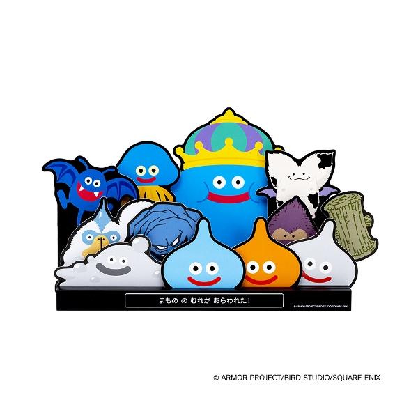 「ドラゴンクエスト」に登場するモンスターがインパクトばつぐん！置物としても使える台座付きカレンダーとなって登場です！ワーキングスペースやデスクのちょっとしたスペースに飾ることができるインテリアカレンダーです。並び変えてカスタマイズすれば自分...
