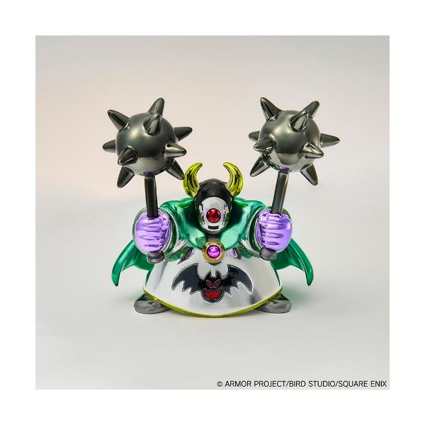 輝きと重量感のあるメタリックフィギュアシリーズ！大好評の「メタリックモンスターズギャラリー」から『じごくのつかい』が登場！両手で武器持ち、冒険者を待ち構える姿を再現しました。あくましんかんによく似ていて、緑色のマントを羽織るモンスターです。...