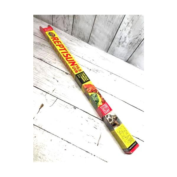 ■レプティカル 10.0 UVBは飼育動物にUVBとUVAと可視光線を照射します。太陽光を再現し水棲ガメ、リクガメの健康な甲羅や骨質を形成します。トカゲやワニにも使用できます。UVB10%を照射し、52cmまで届きます。プロブリーダー絶賛の...