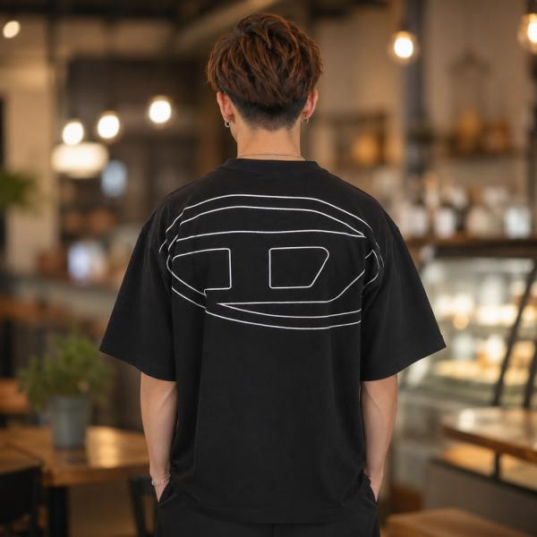 ディーゼル DIESEL メンズトップス T-BOGGY-MEGOVAL-D バックプリント A113020HGAM　フィットハウス