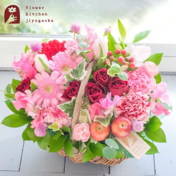 [Release date: January 9, 2026]チューリップを使った春らしいアレンジメントです。※季節限定商品の為、お届けは3月31日までです。【商品サイズ】アレンジ:幅約30×高さ約28×奥行20センチ【ご利用シーン】花 フ...