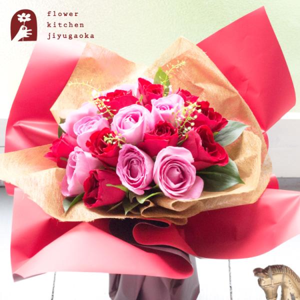 [Release date: October 31, 2025]クリスマス限定18本バラのスタンディングブーケ。クリスマスのテーブルを彩る季節限定商品。届いたらそのまま飾って楽しめるので手間いらずで贈り物にも人気です♪お花の色合いはピンクレ...