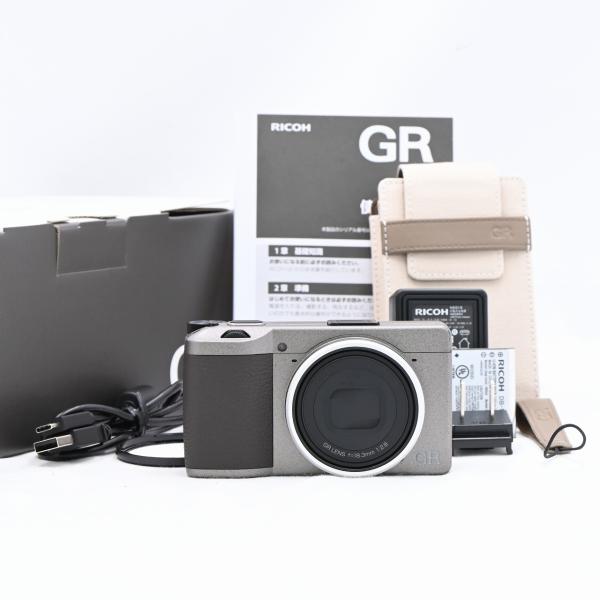 デジタルカメラ GR III Diary Edition Special Limited Kit GR III Diary Special Limited Kit - Ricoh