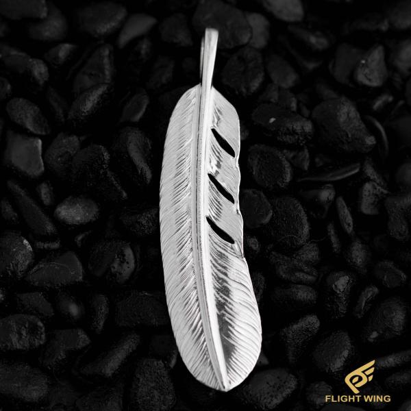 【新品】Silver Plain Feather / La Key ラキー プレーン特大フェザー(左)
