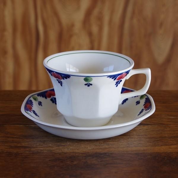 英国 ヴィンテージ食器 アダムス Adams Veruschka ティーカップ ソーサー 1 4 Adams Veruschka Cup Saucer 1to4 Flohmarkt フローマルクト 通販 Yahoo ショッピング