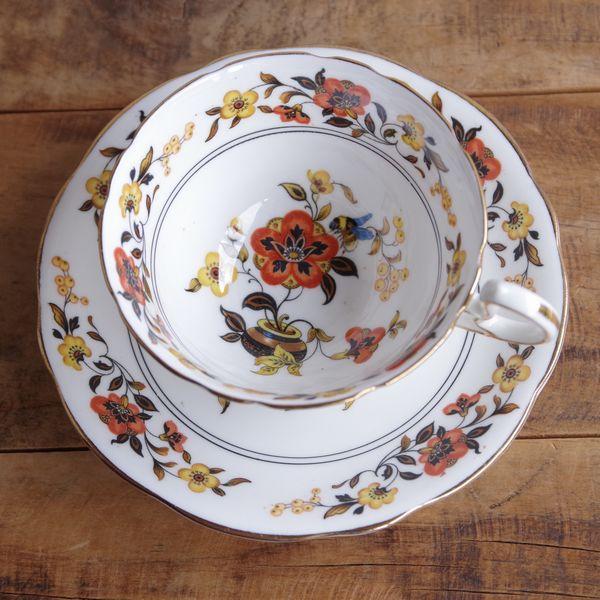 Aynsley アンティーク 食器 ティーカップ ソーサー ミツバチ Aynsley アンティーク 食器 ティーカップ ソーサー ミツバチ