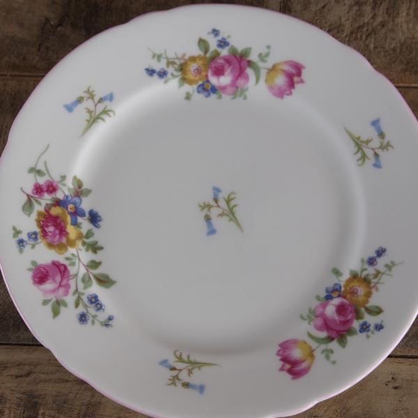 イギリス アンティーク Shelley シェリー ピンク 薔薇 花柄 デザートプレート ケーキ皿 1 4 Buyee Buyee Jasa Perwakilan Pembelian Barang Online Di Jepang