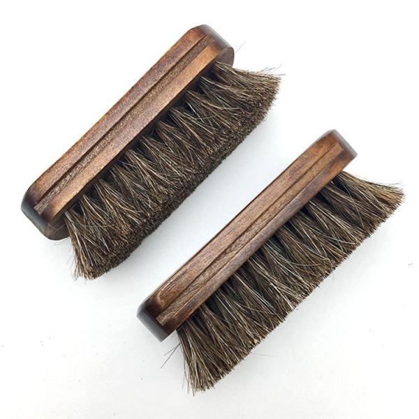 ■商品名 : 馬毛ブラシ 清掃用 洋服/靴ブラシ■素材 : 木、馬毛■カラー : 天然色 (ブラウン系)■構成 : 1つのブラシ■サイズ : 横5cmx縦11cm 、ブラシ高さ:2.5cm ■重さ：90g・馬毛を使った服地を傷めずホコリをし...