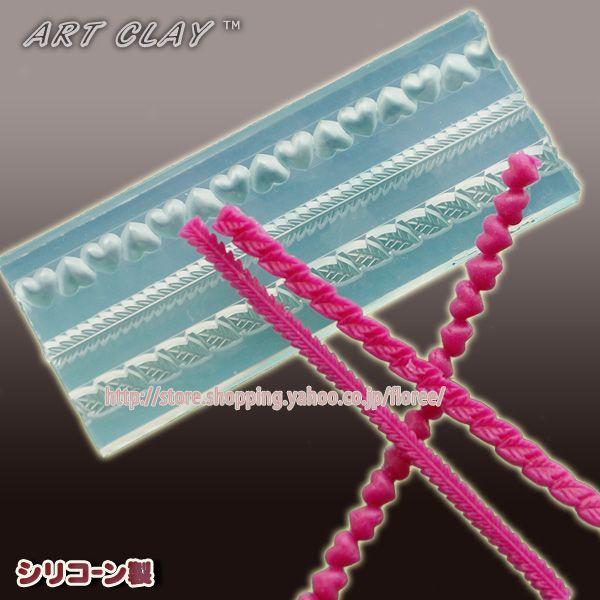 ＜使用できる素材＞　樹脂粘土・銀粘土アートクレイ、銀粘土用に考案されたリング型です。樹脂粘土にも使用できます。トリミング用や張り合わせを隠すラインとしても使えます。サイズ：5ミリ×75ミリ/4ミリ×75ミリ/3ミリ×75ミリ＊付属の説明書は...
