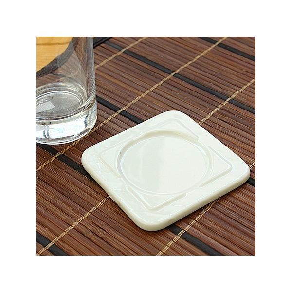 ・サイズ　約8ｃｍ×約8ｃｍ 　高さ/約0.6cm　コップを置く所の径　約5.3cm・重さ 　約70ｇ　　※製品の特性上、『寸法・容量・重さ』等は、若干の誤差がございますので、あくまで参考値としてお含みおきください。　　※画像に含まれる小物...