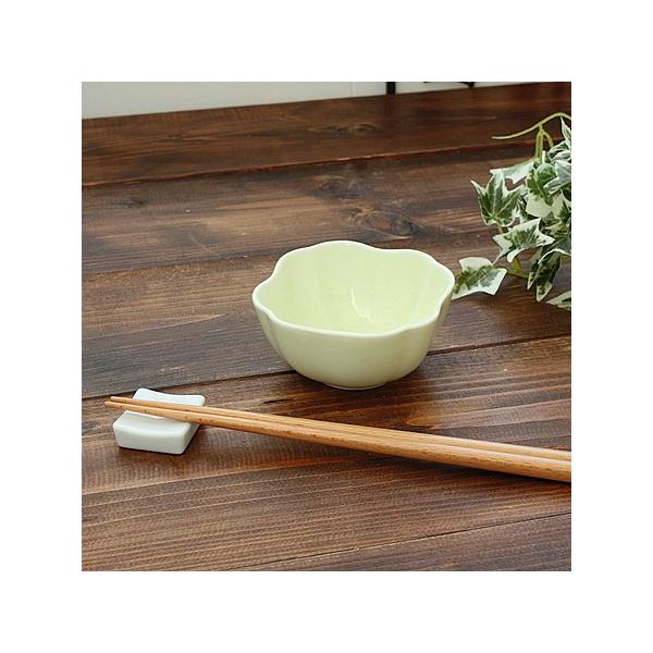 Yellow-greenu₩{E(mH {E t  T_{E fU[g{E JtFH Ɩp ƖpH AEgbg 󂠂 Z {)