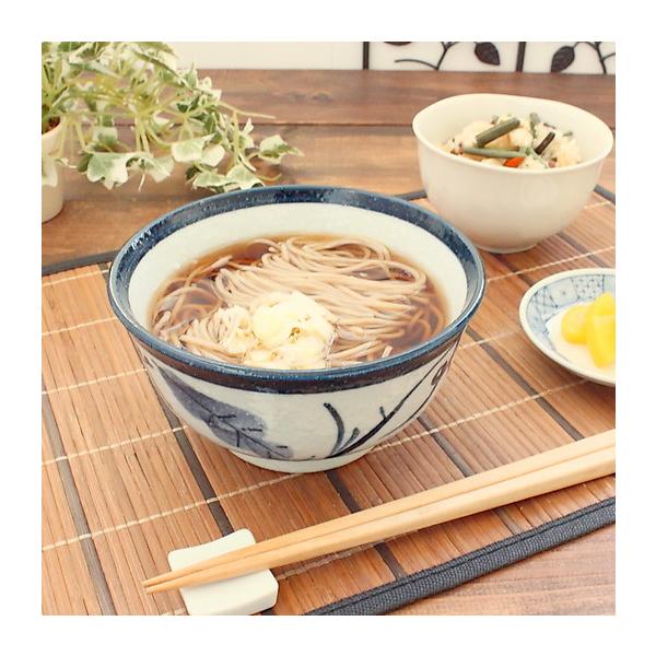 ・サイズ　 直径/約15.8cm　高さ/約8.2cm・重さ 　約500ｇ・容量　　満水約750cc※製品の特性上、『寸法・容量・重さ』等は、若干の誤差がございますので、あくまで参考値としてお含みおきください。※画像に含まれる小物は、ご使用イ...