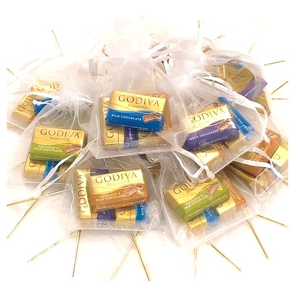 ●商品名GODIVA ゴディバ チョコレート ミニギフト バレンタイン ホワイトデー プレゼント 【 8個セット 】 巾着 オーガンジー ラッピング  景品 イベント 結婚式 プレゼント 職場 学校 ナポリタン (3粒x8袋) かわいい 高...