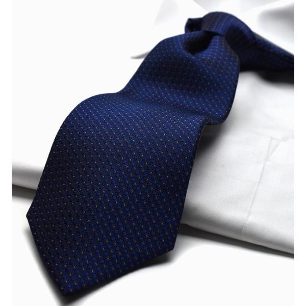 【20代/30代/40代/50代/60代】サイズ縦143センチ×幅8センチ材　質シルク１００％色 ネイビーベースにオレンジのピンドット商品説明写真と多少の色の異なりはご了承下さい。 ポイント利用