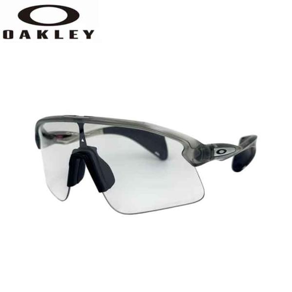 【極美品】OAKLEYサングラス Oakley OO9229 Hydra XS (37 - 137) with Black lenses and Black
