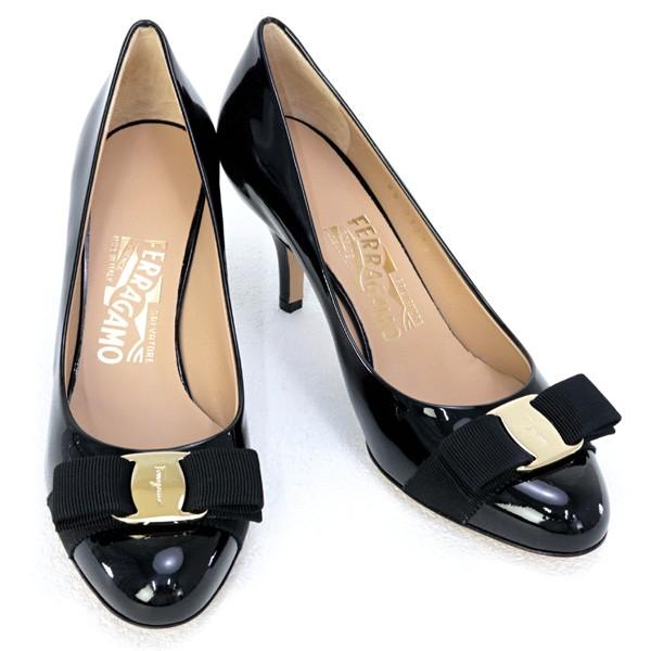 【アウトレットセール】サルヴァトーレ フェラガモ Salvatore Ferragamo 靴 ヴァラリボン付き パンプス エナメルブラック (CARLA 70 0574563 NERO) 19AW :ferragamo-d1906-9:FONTANA(フォンターナ) - 通販 - 【アウトレットセール】サルヴァトーレ フェラガモ Salvatore Ferragamo 靴 ヴァラリボン付き パンプス エナメルブラック (CARLA 70 0574563 NERO) 19AW :ferragamo-d1906-9:FONTANA(フォンターナ) - 通販 -