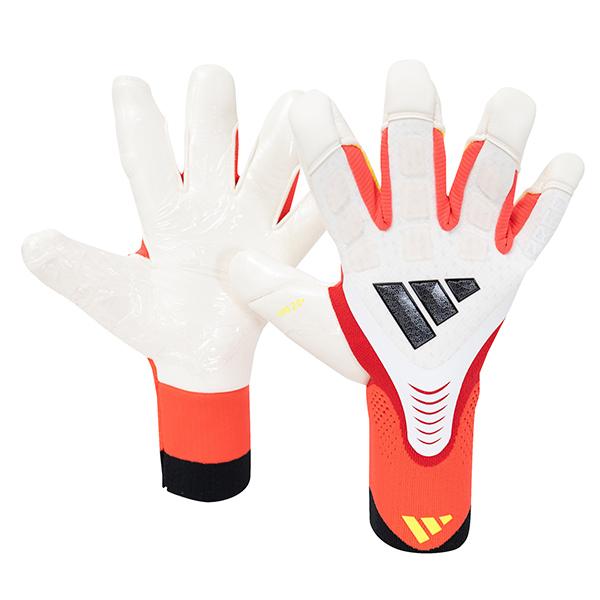 試合が佳境に入り、ひとつひとつのセーブが勝負を左右するときこそ、プレデター ゴールキーパーグローブPROハイブリッドが頼りになる。手の動きと通気性を妨げないフュージョンメッシュの採用により、激しい瞬間でも快適さが保たれる。エンジニアードニッ...