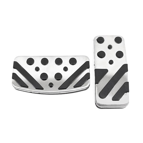 デリカD5 前期 オートフラッグス　ペダル　カバー 前期型～中期型デリカD5専用】イージーインストペダル GRIPS 商品詳細