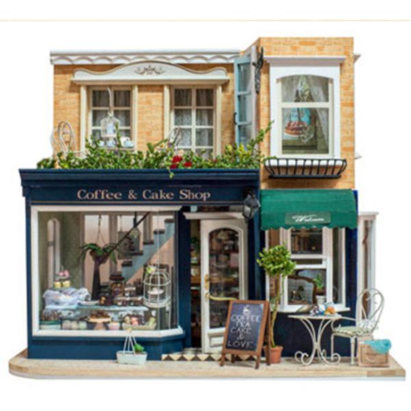 ・完成サイズ：36cm X　26cm X 31cm　・重量　：2.5キロ 防塵カバーは付いておりません★箱・説明書は英語+中国語で書かれています。紙やすり、木質パーツ、ガラス、ブロック、ボンド、中の小物すべて小電球・装飾品・生地・プラスチッ...