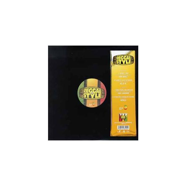 製造国 : JAPAN　　リリース年 : 2003　　レーベル : RHYTHM REPUBLIC / AVEX　　品番 : RR12-88400　　　　'03リリース作!! avex企画のレゲエコンピ盤がデッドストック入荷!! Soul、...