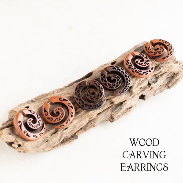 ウッドカービングピアス 101 Wave 木製ピアス 金属アレルギー対応