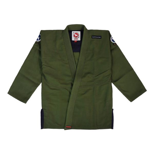 [Release date: November 25, 2025]Bull Terrier Fight Gearのミドルレンジラインの柔術衣BasicR2モデル。ジャケットに軽さと丈夫さを兼ね備えた450gsmのパールウィーブ生地、パンツと...