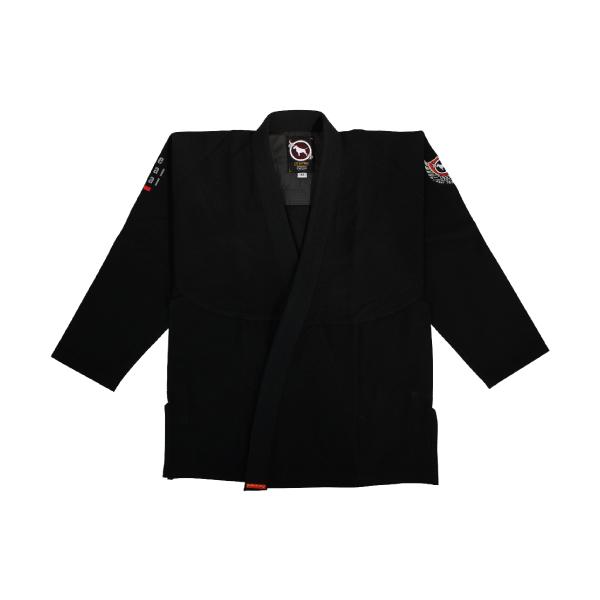 [Release date: January 31, 2026]格闘技ブランドBull Terrierの軽くてシンプルで手ごろなコストパフォーマンスに優れ、IBJJF新ルールにも適合した「スーパーライトTRD」モデルの柔術着。ジャケットに3...