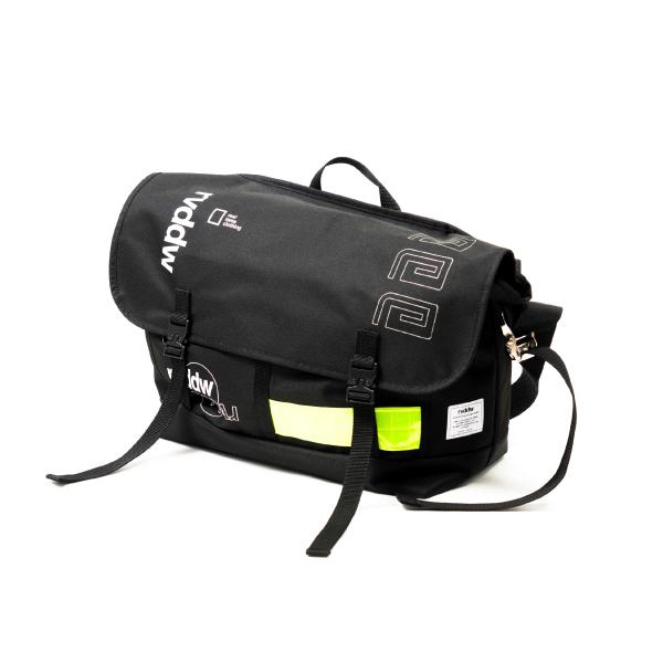 reversal リバーサル メッセンジャー ショルダーバッグ FIGHT