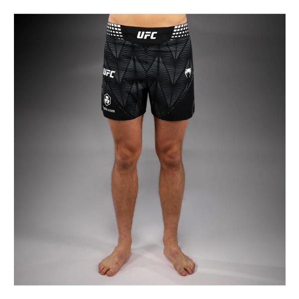 [Release date: December 5, 2025]UFC Zenith by Venumは、パフォーマンス革新の頂点を示します。最先端素材と機能性を追求し、アスリートが限界を超え、潜在能力を引き出し、オクタゴン内外で最高のパフ...