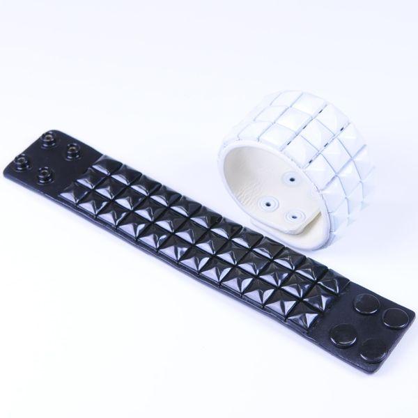 3連 鋲ブレス スタッツ ピラミッド スタッツブレスレット【パンク