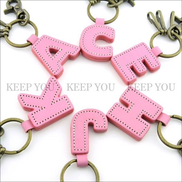 本革 イニシャル レザー キーホルダー ピンクカラー キーフック 全12