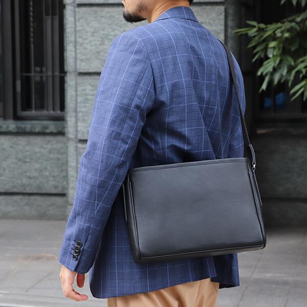 Boosters（ブースターズ） ショルダーバッグ 大容量 ショルダーベルト