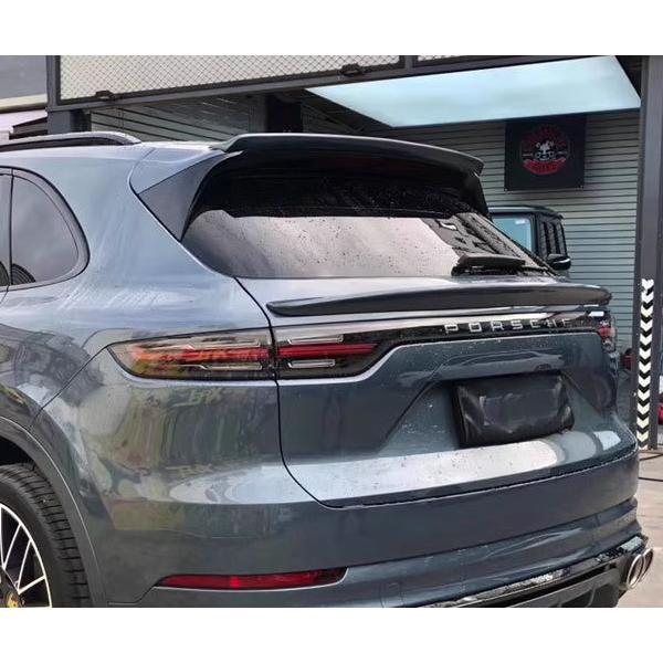 PORSCHE（ポルシェ） カイエン 2018〜 SUV用 トランクスポイラー 