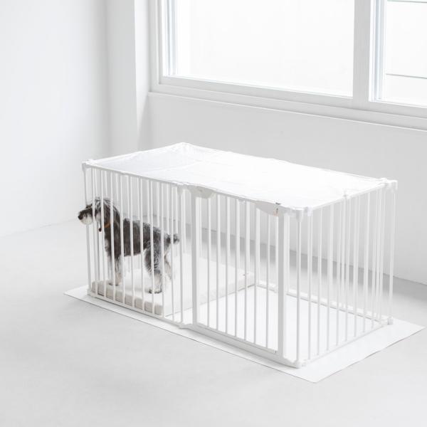 スタイリッシュドッグサークル専用スタイリッシュドッグサークルにピッタリサイズの天井ネットです。サークルのシンプル＆スッキリしたなイメージを崩さずに、お手入れがしやすい素材をセレクト。採光を考えた半透明素材から、サークルに合わせたカラーの物ま...