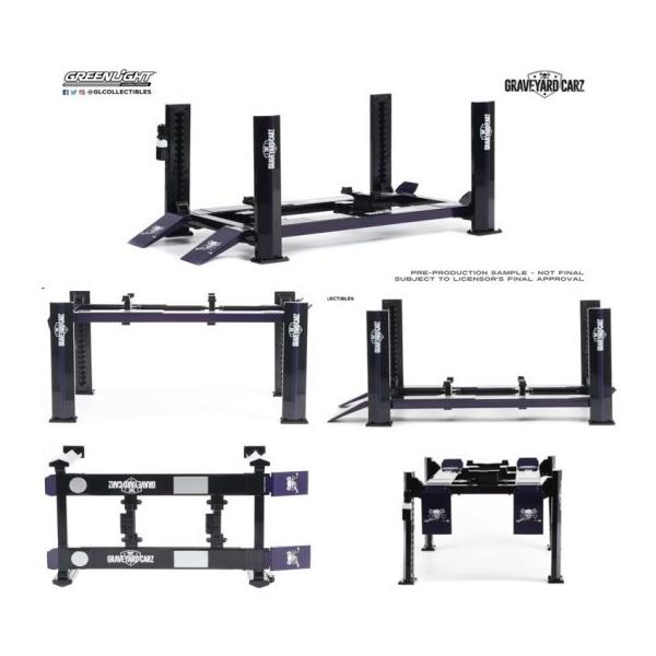 \ 13628 GreenLight 1/18  Four-Post Lift - Graveyard Carz