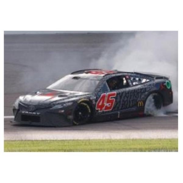 \ W452265JORUBW CIl[VO 1/64 g^ TOYOTA J NASCAR 2022 AhxgwX400 D J[gEubV #45