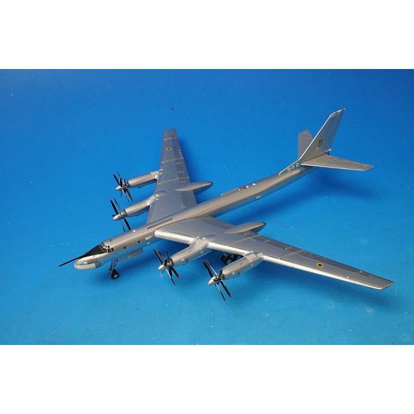 1/200 ツポレフ TU-95MS ベアH ウクライナ空軍 第106重爆撃機師団