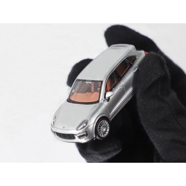 新品 DM Model 1/64 ポルシェ カイエン ターボ Porsche Cayenne Turbo
