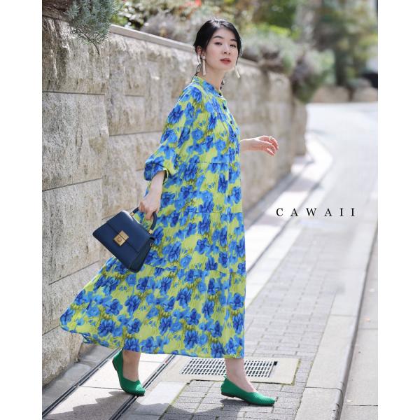 Sから3L対応 街ゆく華やかな青花ティアードロングワンピース 紐 Sから3L対応 街ゆく華やかな青花ティアードロングワンピース 紐