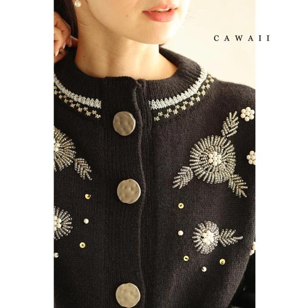 コムデギャルソン カーディガン ニット 刺繍花柄 ウール毛 Uネック コムデギャルソン カーディガン ニット 刺繍花柄 ウール毛 Uネック