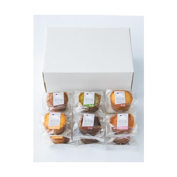 一口サイズのカップケーキの詰め合わせです。■名称　焼菓子■原材料　裏面に表示■内容量　ココアカッケーキ、コーヒーカップケーキ、紅茶カップケーキ、ラズベリーカップケーキ、プレーン、抹茶カップケーキ各2個■保存方法　高温多湿、直射日光を避けてく...