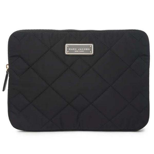 マークジェイコブス ノートパソコンケース Marc Jacobs S501m06sp21 Quilted 13 Laptop Case キルティング 13インチ ラップトップケース ブラック Mjip Nr1 フロムla 通販 Yahoo ショッピング