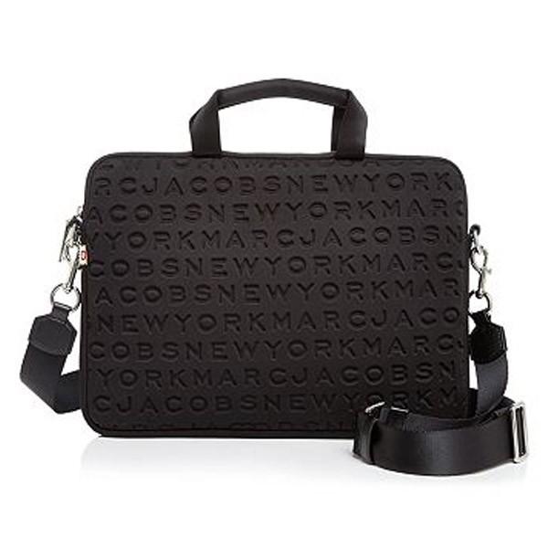 マークジェイコブス 2wayノートパソコンケース M Marc Jacobs Logo Neoprene 13 Commuter Case ロゴ ネオプレン パソコンケース 13インチ ブラック Mjip O2 フロムla 通販 Yahoo ショッピング