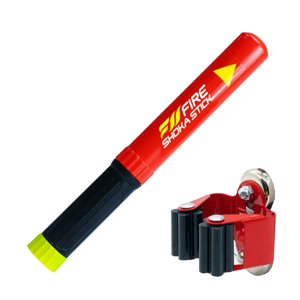 FSS100秒タイプと便利な専用ホルダー(マグネットタイプ)のセットパッケージ■FIRE SHOKA STICKの特徴・有害な残留物を残さず「汚れない消火」が可能・一般的な消火器(5kg)の7.3％の重量(365ｇ)・法定点検が要らないメン...