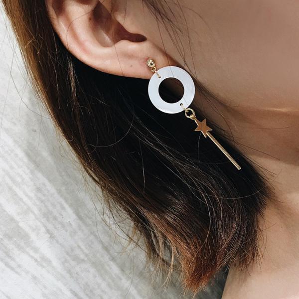 ピアス 天然貝 フラットワッシャー 星 アシンメトリー アクセサリー おしゃれ かわいい