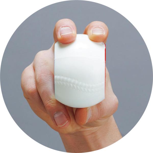 サイドカットボールで正しい握り方、回転をチェックできます。